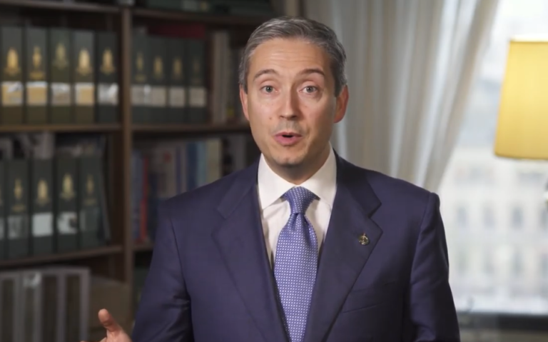Canadian Foreign Minister condemns the persecution of Tibetan Buddhists
